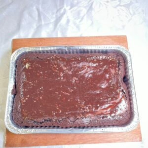 Chocolate chip traybake brownie